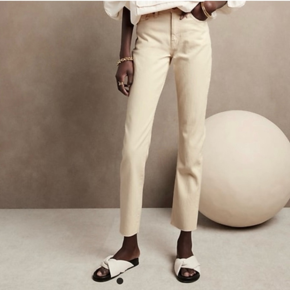 Banana Republic High Rise Straight Leg Jean